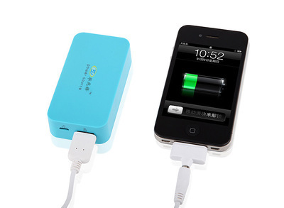 【廣東深圳新款時(shí)尚安全超大容量移動(dòng)電源BZF-580 5600mAh】?jī)r(jià)格,廠家,圖片,移動(dòng)電源,深圳市畢兆鋒電子科技-